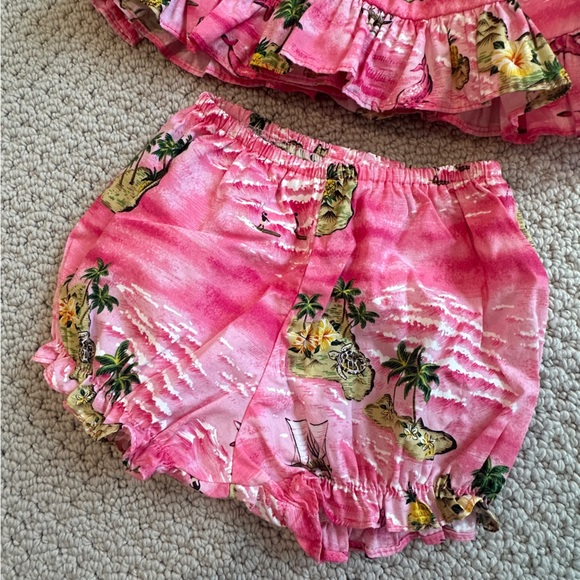 Authentic Hawaiian outfit - Picture 3 of 5